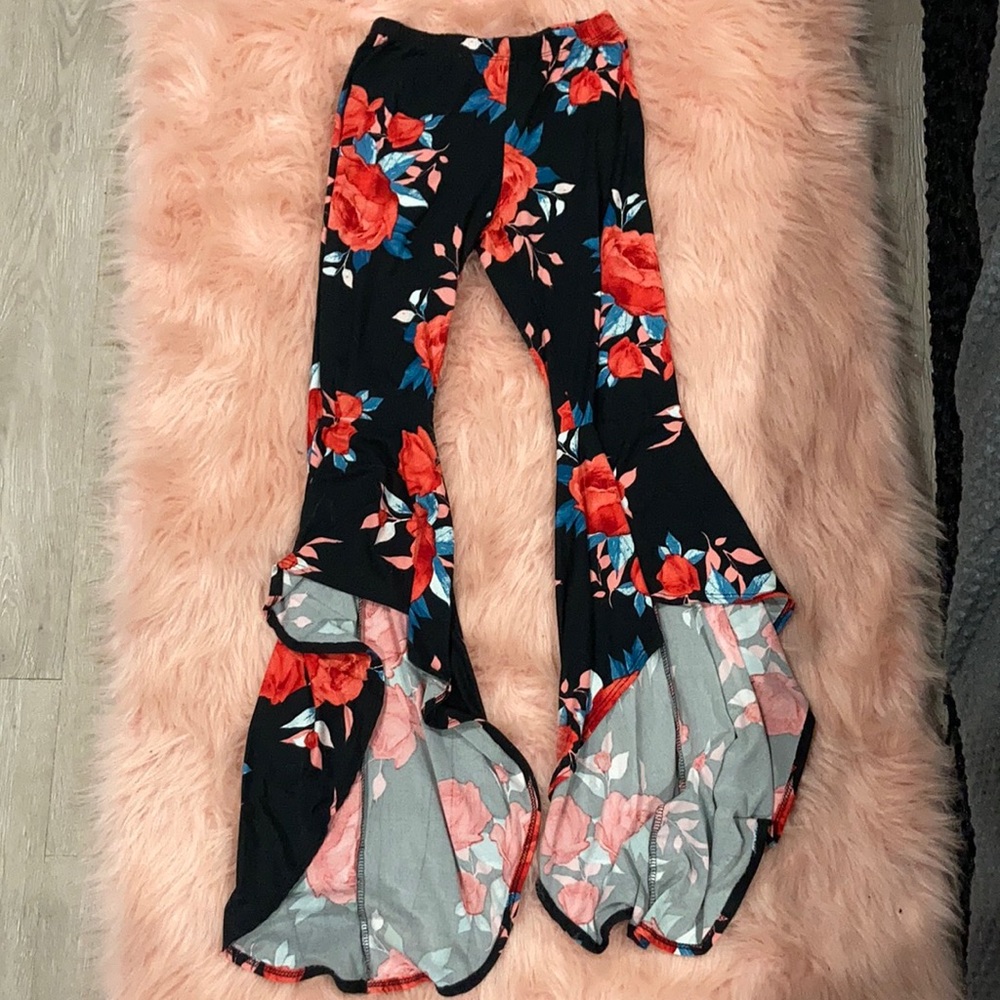 Super cute summer flair high low leggings